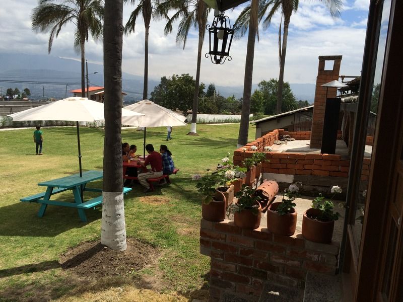 Hosteria Rosa Blanca Puembo Exterior foto